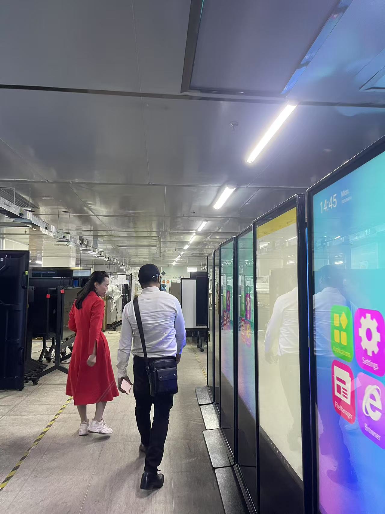 Visita de fábrica del nuevo proveedor indio: Prospección para todos - En - One Computer Adquisition